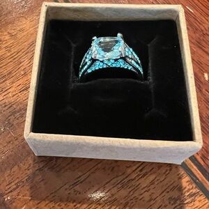 Elegant Blue Gemstone Silver Ring